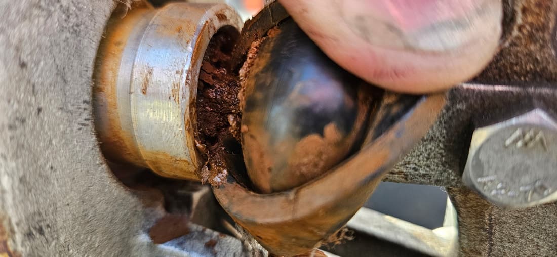 Battery Connections and Associated Risks